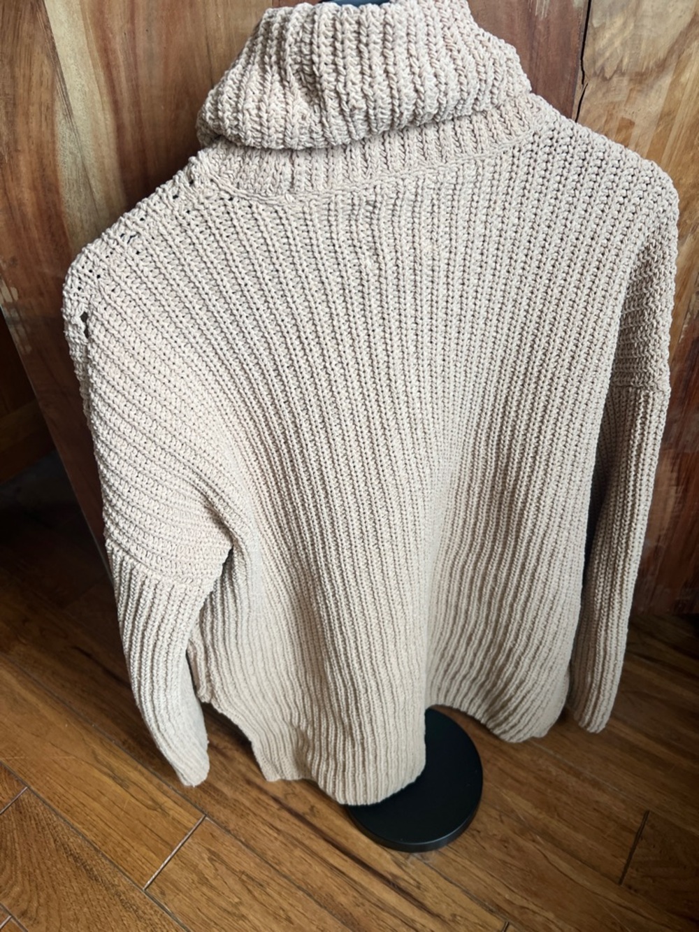 Abercrombie &Fitch Checkerboard Knit Sweater - Cream and Brown